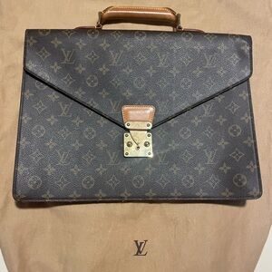 Louis Vuitton Monogram Canvas Briefcase with Pinch Lock